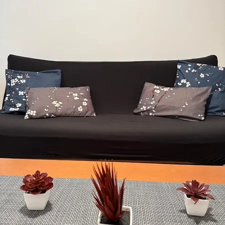 Hogar Mediterraneo ホームステイ *